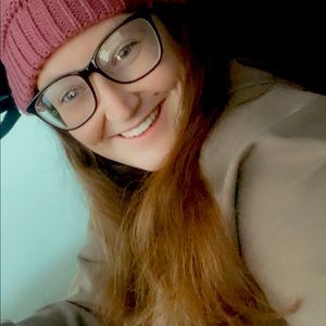 Meet your Posher, Nicole